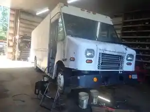 Salvage 2010 Freightliner MT45 Chassis - TG016