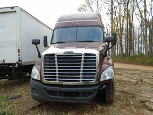 2013 Freightliner Cascadia 125 Truck for Parts (Stock #TA049)) Part Image