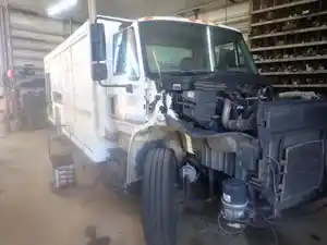 Salvage 2014 International DuraStar 4300 - TG002