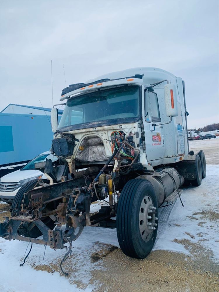 Salvage 2008 International PROSTAR Truck Tractor For Parts Edmonton