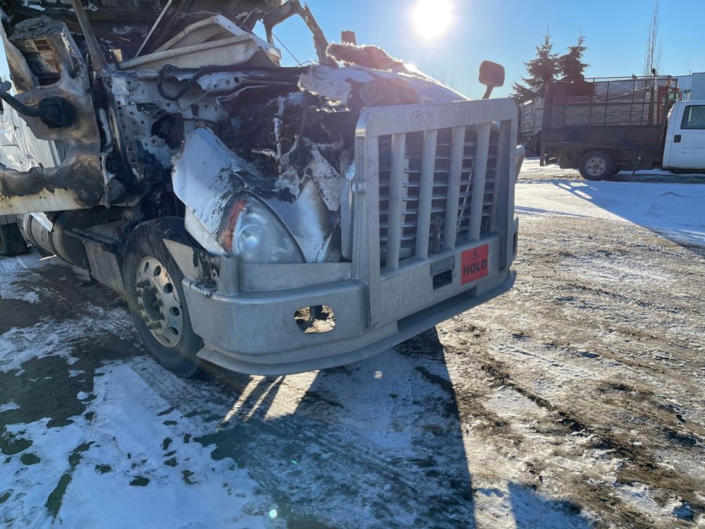 Salvage 2014 Freightliner Cascadia 125 Truck Tractor For Parts
