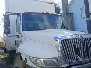 Salvage 2006 International 4300 - INT-381