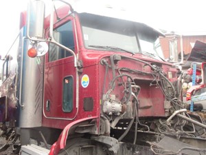Salvage 2008 Peterbilt 386 - PB-1