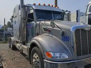 Salvage 2012 Peterbilt 386 - PB-122