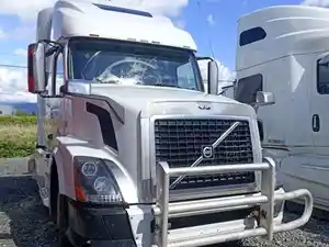Salvage 2016 Volvo VNL - V-415
