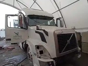 Salvage 2016 Volvo VNL - V-394