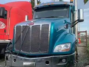 Salvage 2021 Peterbilt 579 - PB-394
