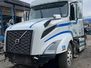 Salvage 2022 Volvo VNL760 - V-318