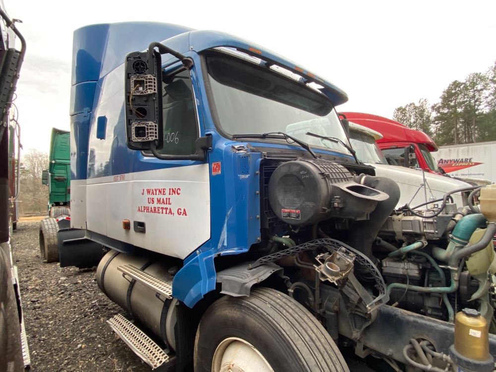 2006 Volvo VNL TPI