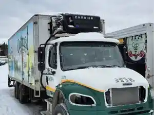 Salvage 2010 Freightliner M2 106 - 383B