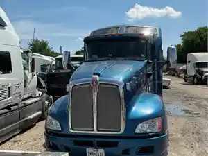 Salvage 2011 Kenworth T660 - 325