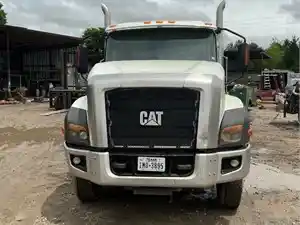 Salvage 2013 Caterpillar CT660 - 327