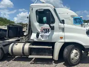 2014 Freightliner Cascadia 125 Truck for Parts (Stock #232)) Part Image
