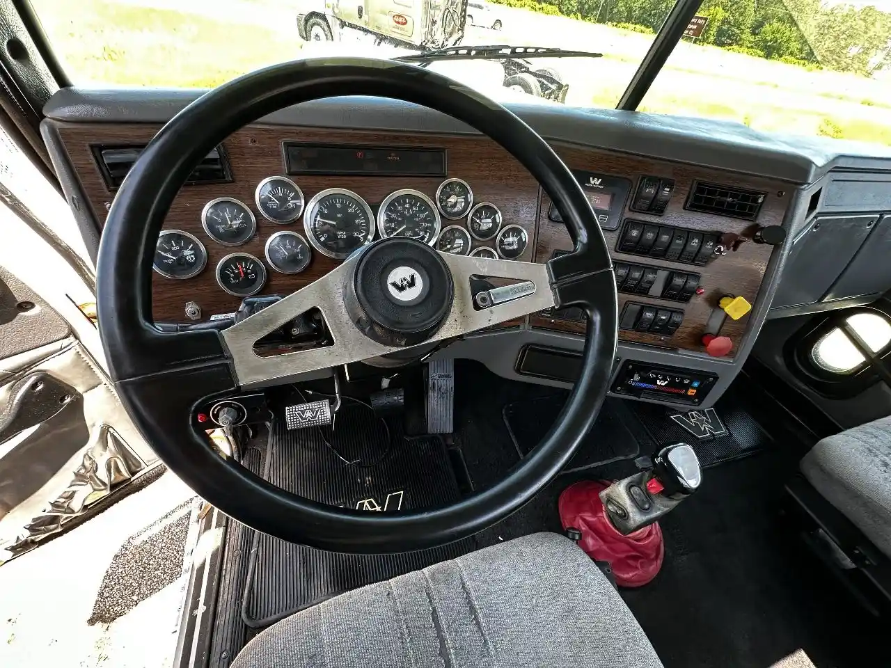 Used 2000 Western Star 4900E Truck Tractor Daycab For Sale Sulphur Springs, Texas, United