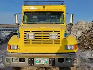Complete 2002 International 4700 - T25005