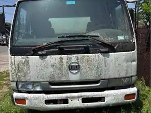 Salvage 1995 UD/Nissan UD1800 - 045/2025