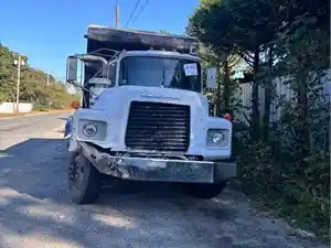 Salvage 1998 Mack DM690S - 183/2025