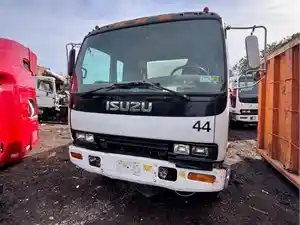Salvage 2000 Isuzu FRR - 179/2025