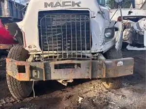 Salvage 2002 Mack DM688SX - 223/2025
