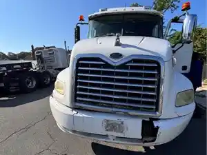 Salvage 2004 Mack CX613 Vision - 114/2025