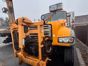 Salvage 2011 Mack GU713 - 227/2025