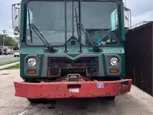 Salvage 2011 Mack MRU613 - 100/2025