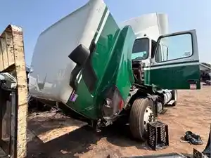 Salvage 2015 Volvo VNL - 063/2025