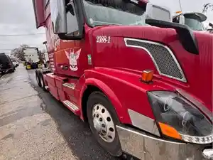 Salvage 2015 Volvo VNL - 210/2025