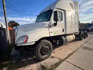 Salvage 2017 Freightliner Cascadia - 167/2025