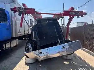 Salvage 2019 Peterbilt 389 - 096/2025