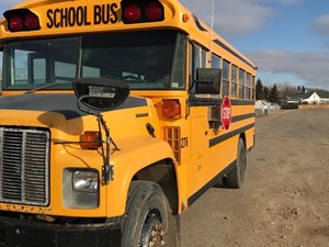 Salvage 2002 GMC B7000 - SV-237