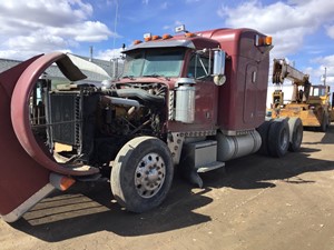 Salvage 2002 Peterbilt 379 - SV-338