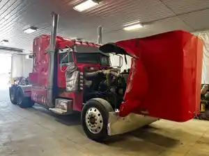 Salvage 2003 Peterbilt 379 - SV-630
