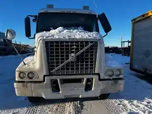 2007 Volvo VHD Truck for Parts Image