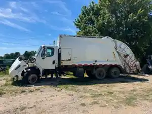 Salvage 2016 Freightliner M2 106 - 15383826