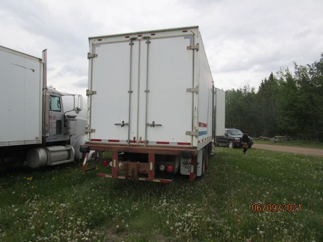 Image 4 of part 2001 Kenworth T800 Truck for Parts