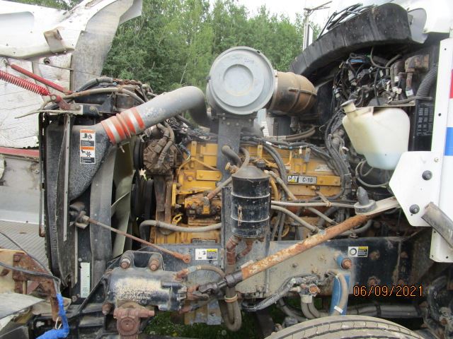 Image 11 of part 2001 Kenworth T800 Truck for Parts