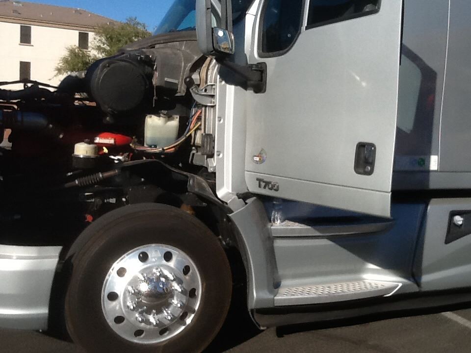 Used 2012 Kenworth T700 Conv  image 2