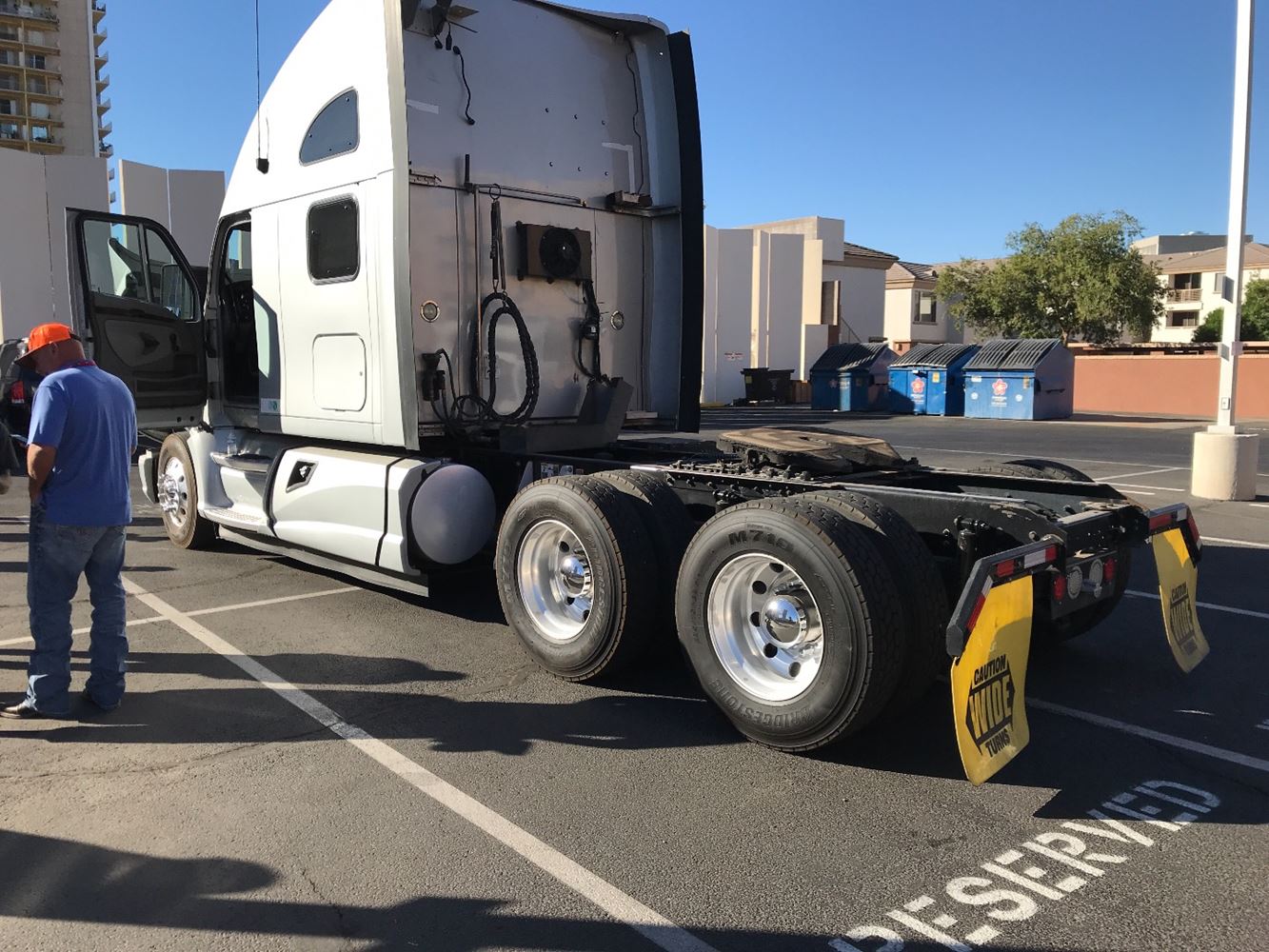 Salvage 2012 Kenworth T700 Truck Tractor  image 9