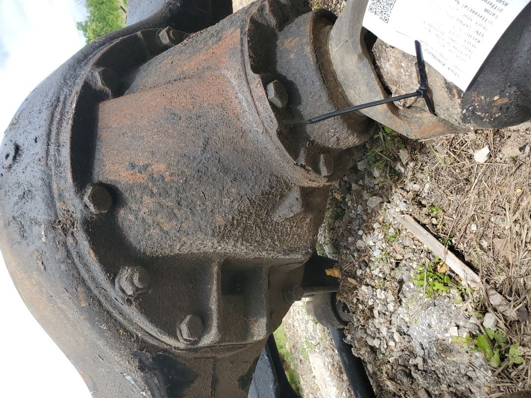 Image 9 of part 2013 Freightliner Cascadia 125 Truck for Parts