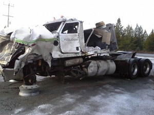 2007 Peterbilt 379 Truck for Parts (Stock #X-17P02)) Part Image