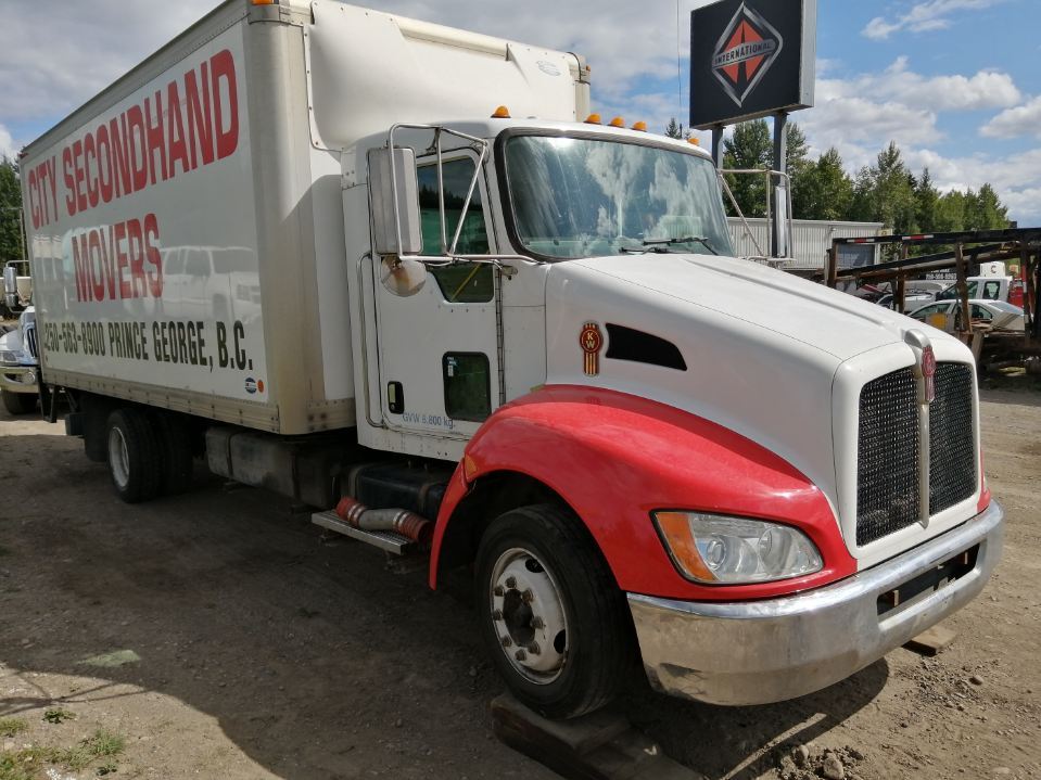 Salvage 2009 Kenworth T300 Truck Delivery For Parts Prince