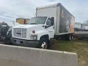 Complete 2007 GMC C6500 - 1087