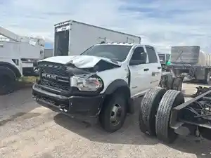 Salvage 2022 RAM 5500 Chassis - 1086