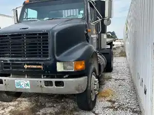 Salvage 1990 International 8100 - SV-1361