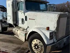 Salvage 1990 International F-9370 - PP-1601