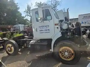 Salvage 1995 International 8100 - SV-1532