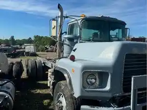 Salvage 1999 Mack DM600 - SV-1448