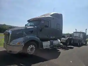 Salvage 2004 Peterbilt 387 - SV-1474