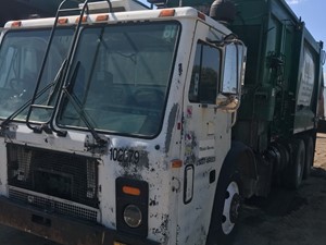 Salvage 2006 Mack LE613 - SV-191